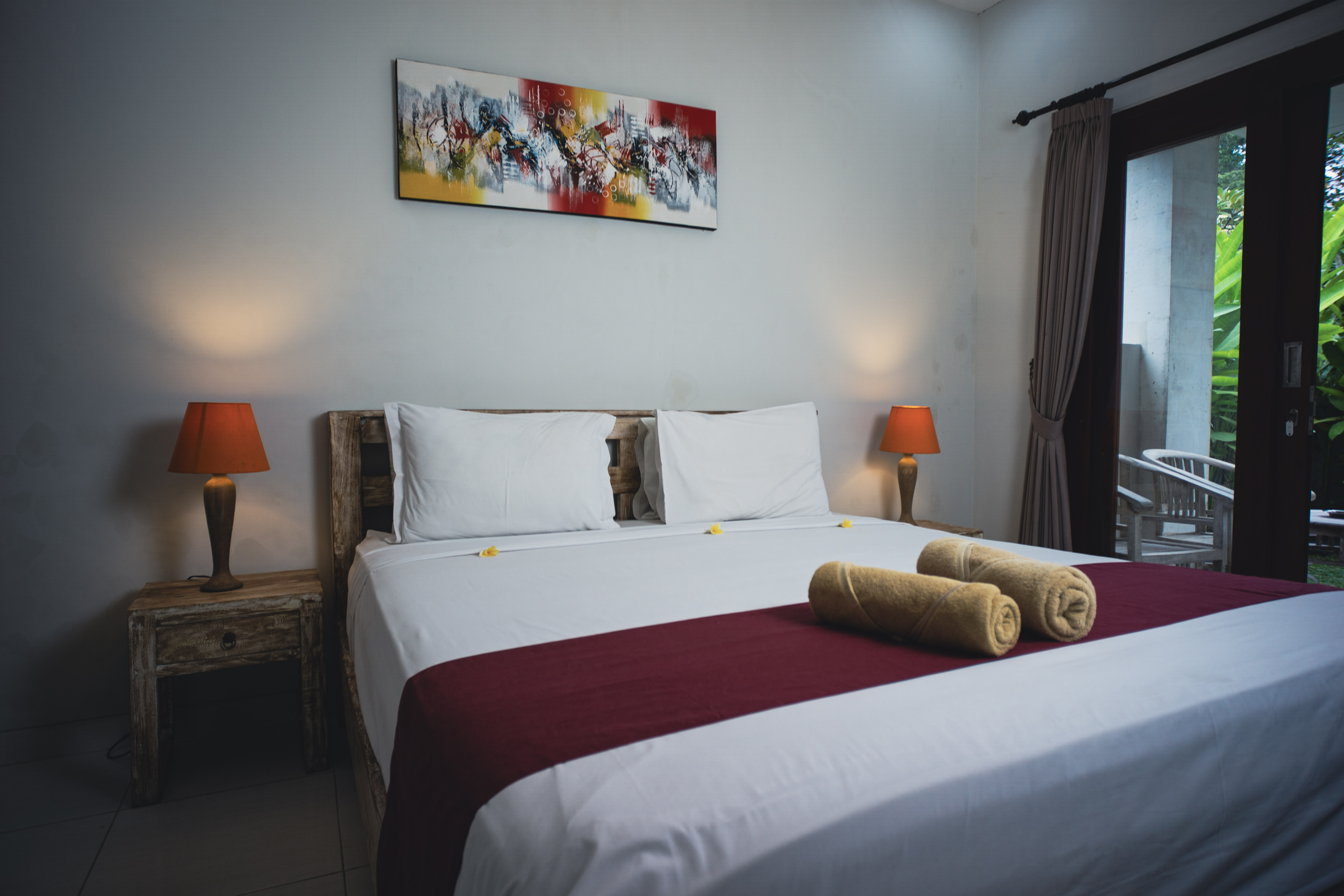 Avisara Hotel infinity pool overlooking ocean